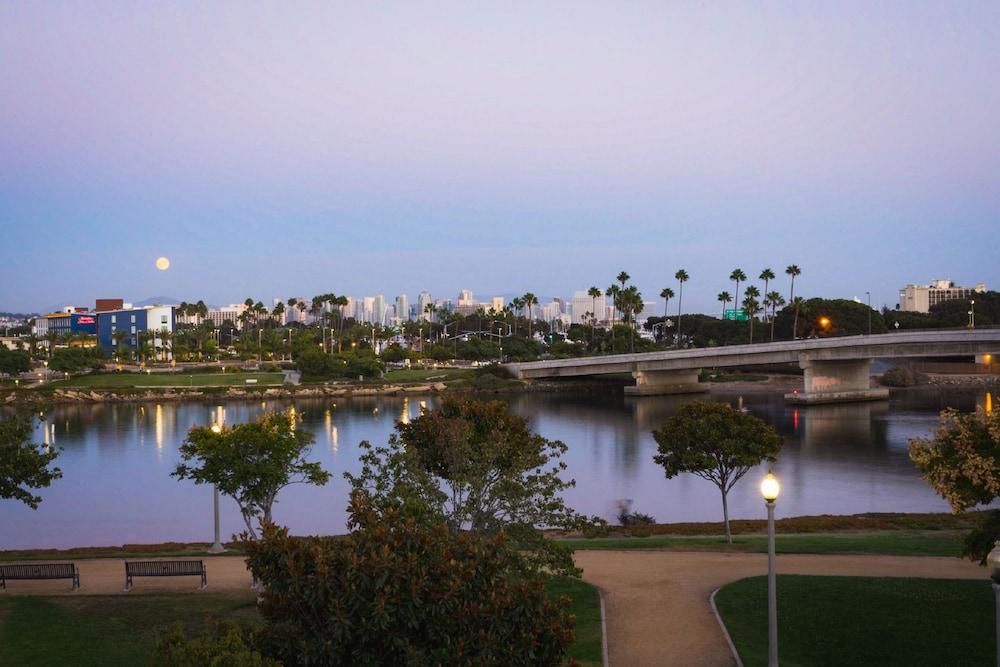 Homewood Suites By Hilton San Diego Airport-Liberty Station Exterior photo