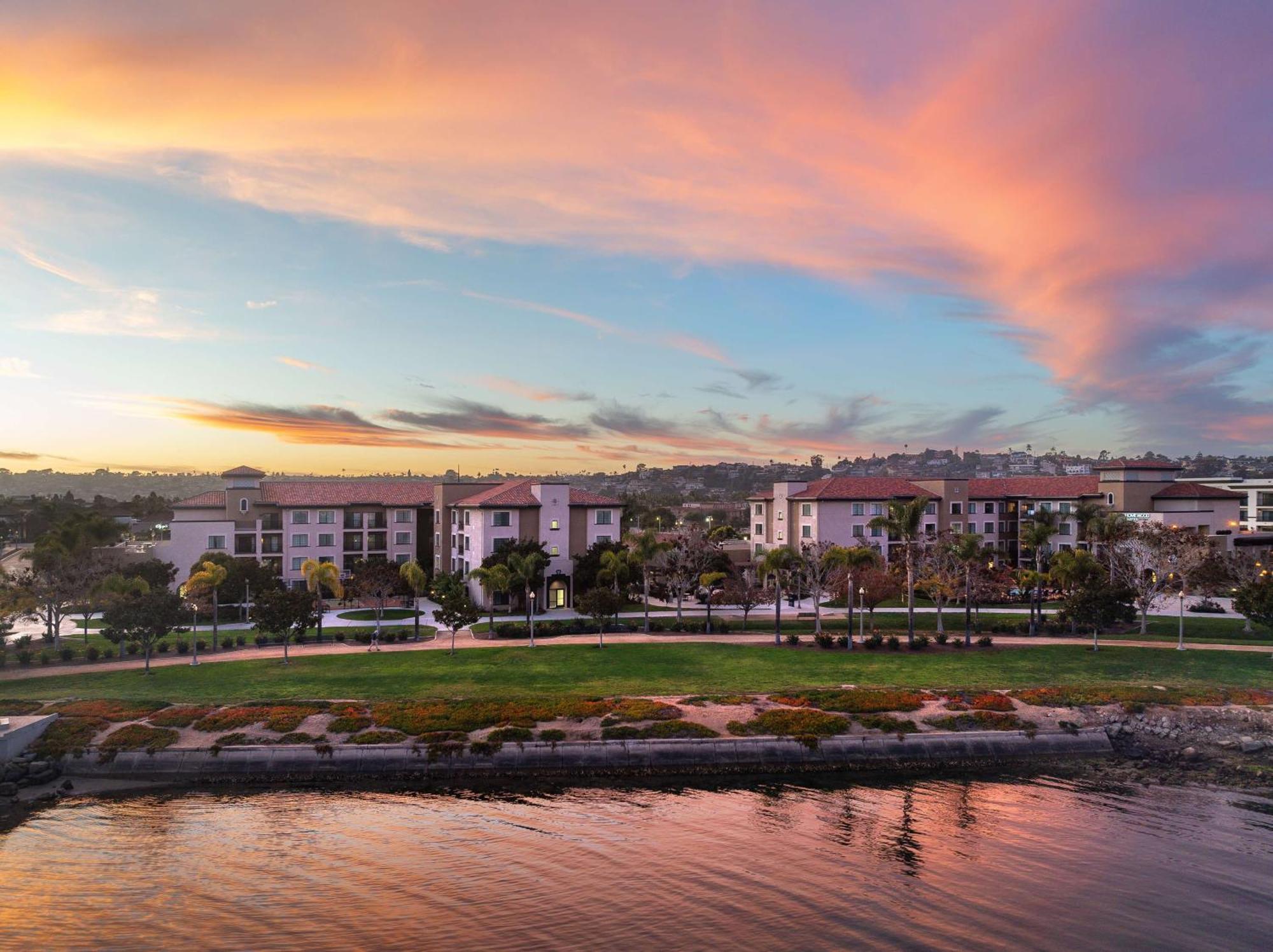 Homewood Suites By Hilton San Diego Airport-Liberty Station Exterior photo